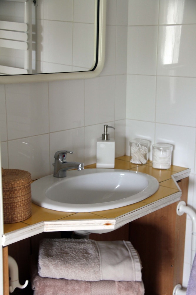 Double Room, Non Smoking (Les Rosiers) photo 3