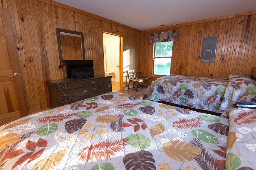 Cottage, 2 Bedrooms (No Pets Allowed) photo 1