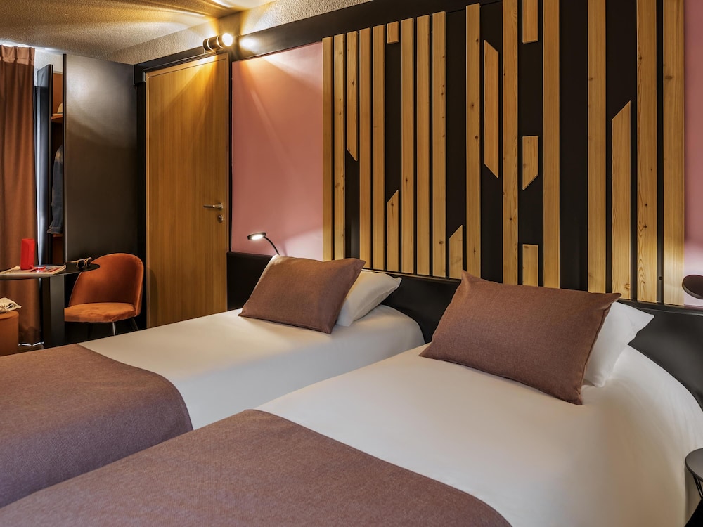 Standard Room, 2 Twin Beds photo 2
