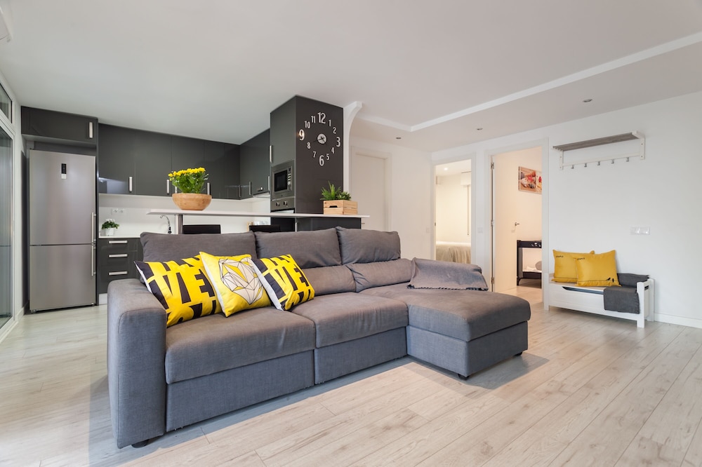 Apartamento, 2 habitaciones, no fumadores, terraza.
