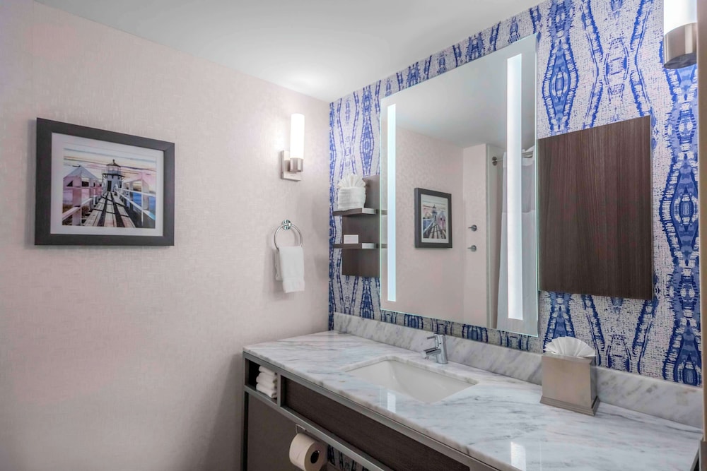 Room (Adjoining) photo 3