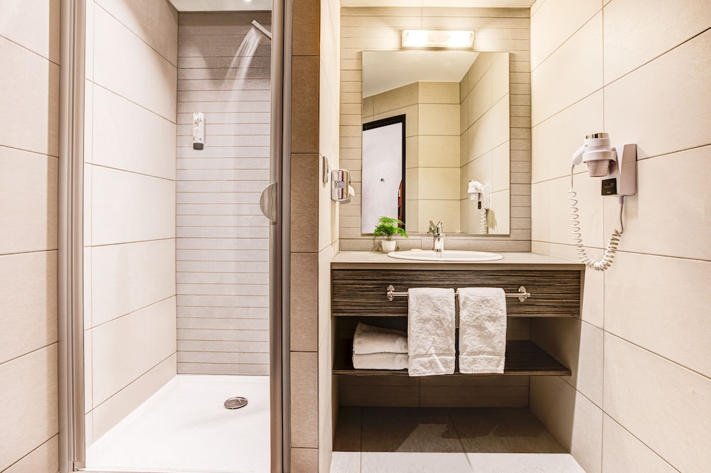 Classic Double Room - Photo 6