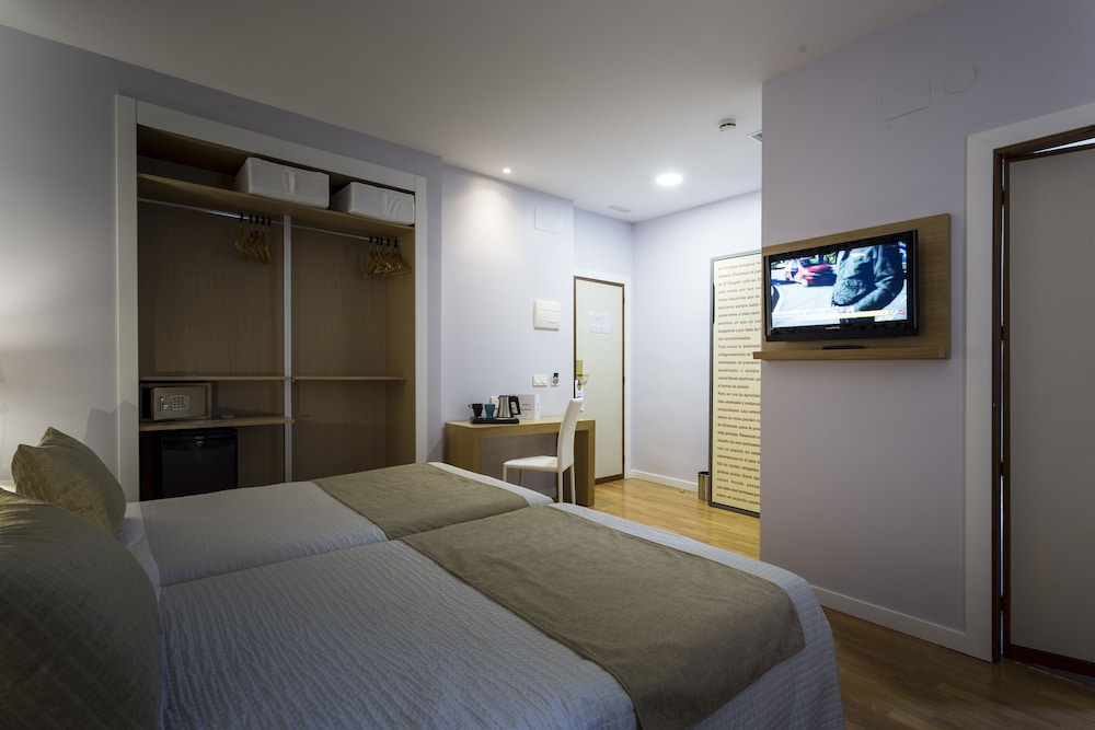 Superior Double Room - Photo 4