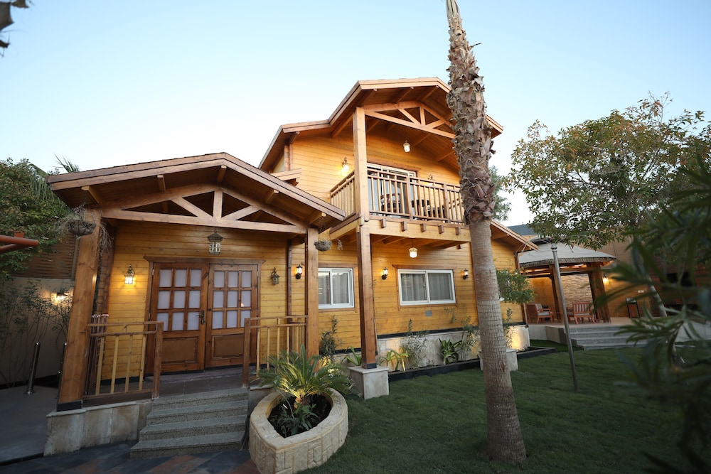 Luxury Cottage, 1 Bedroom, Private Pool, Pool View photo 2