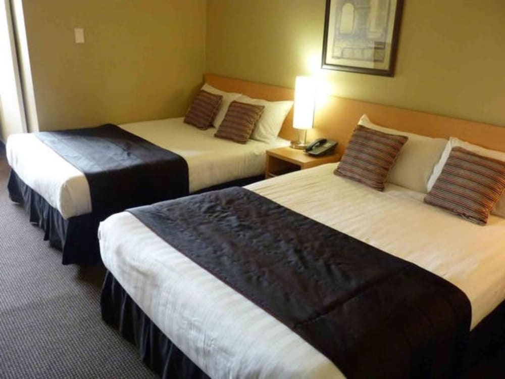 Hotel Twin - Photo 3