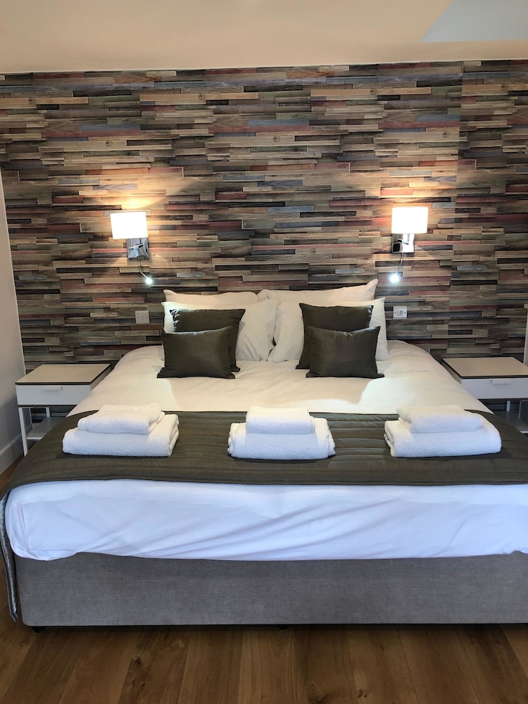 Apartment, Accessible, Ensuite (Double Storey Two bedroom) - Photo 1
