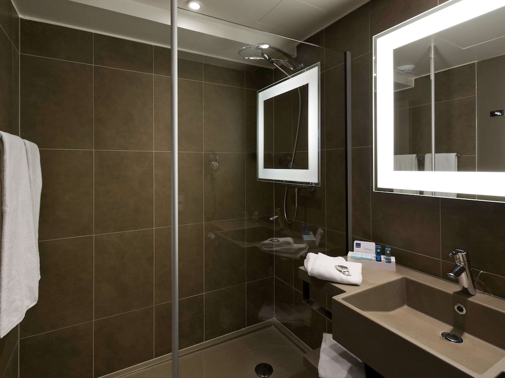 Superior Room, Multiple Beds - Photo 10