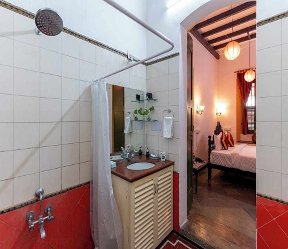 Deluxe Room - Photo 2