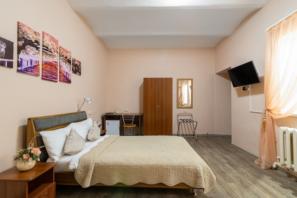 Standard Single Room, No Windows photo 2