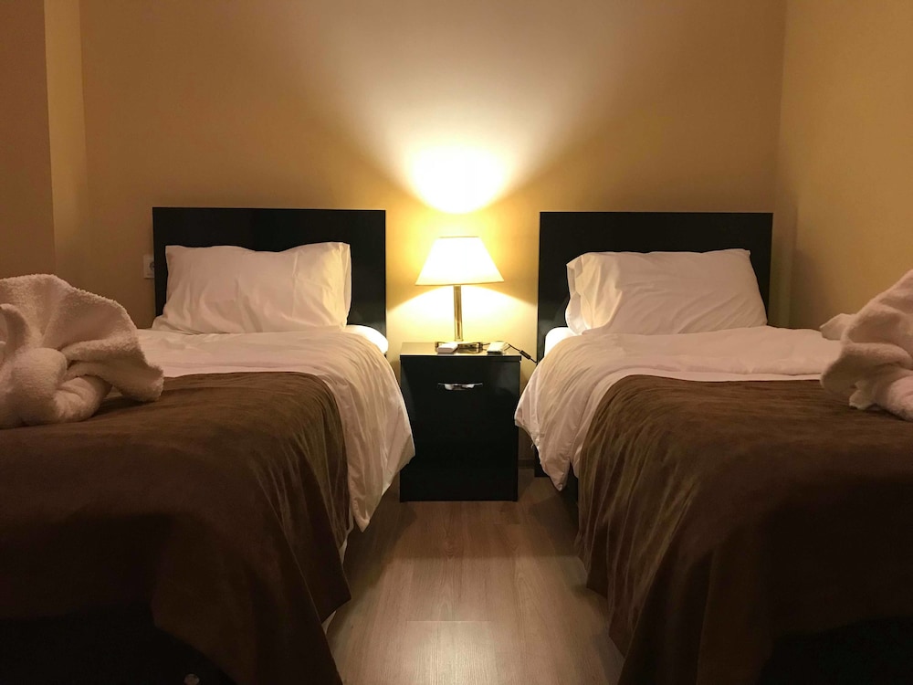 Classic Twin Room, 2 Twin Beds, Non Smoking, Mountain View photo 3