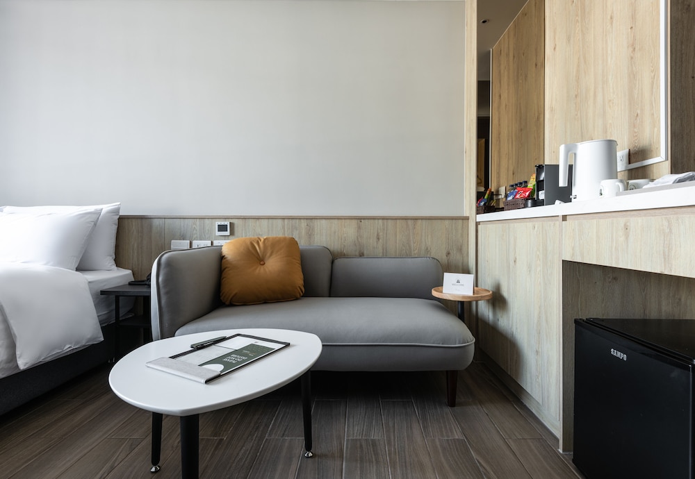 Superior Double Room - Photo 8