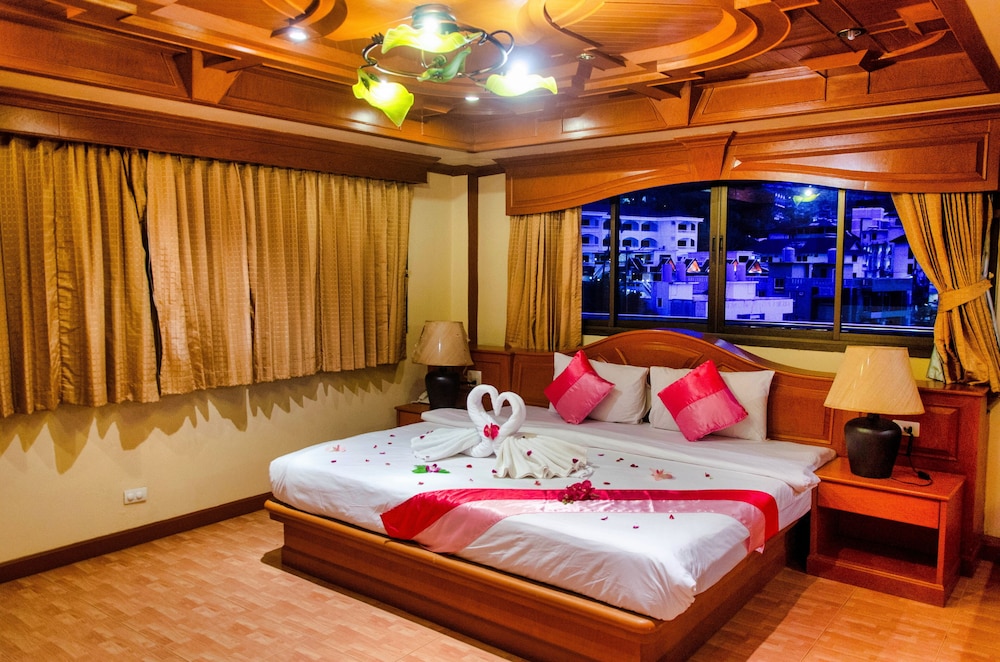 Roof Top Sea View Penthouse Jacuzzi Bar