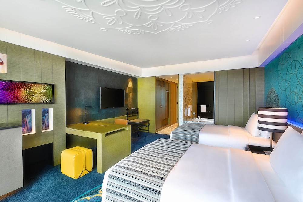 Fabulous Room, Room, 2 Double Beds, Balcony - Photo 4