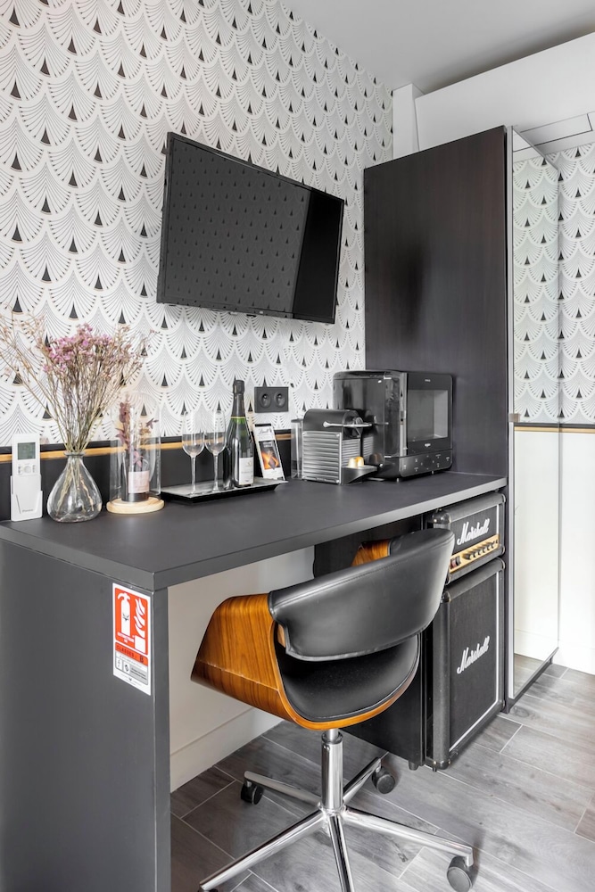 Economy Studio, Ensuite photo 2