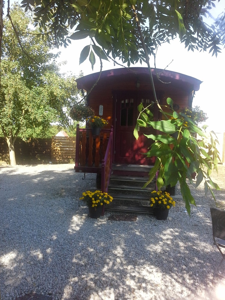 Deluxe Mobile Home (Roulotte) photo 2