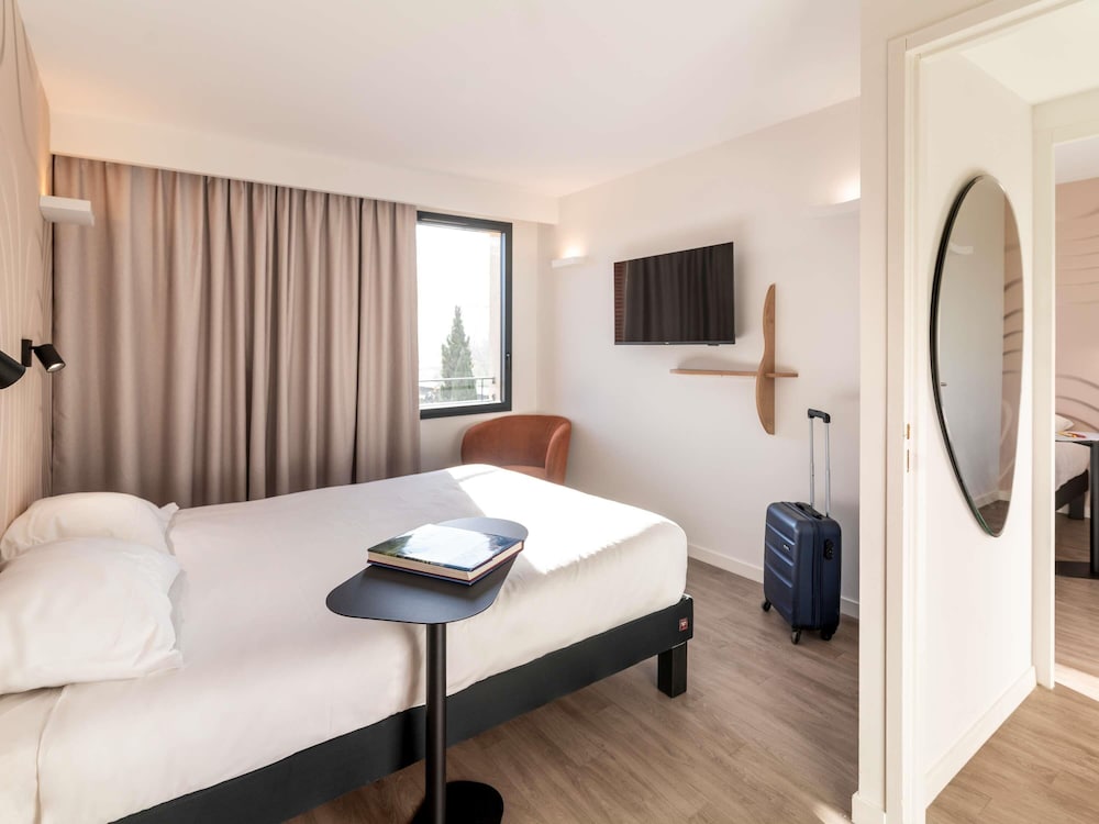 Standard Room, 1 Double Bed - Photo 11
