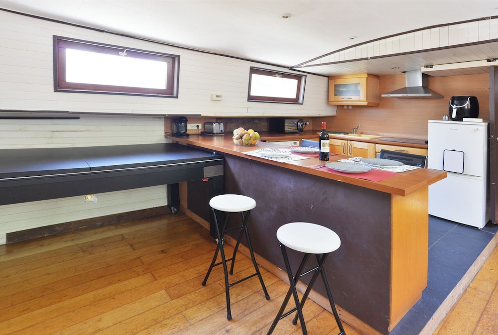 Standard Triple Room, River View photo 2