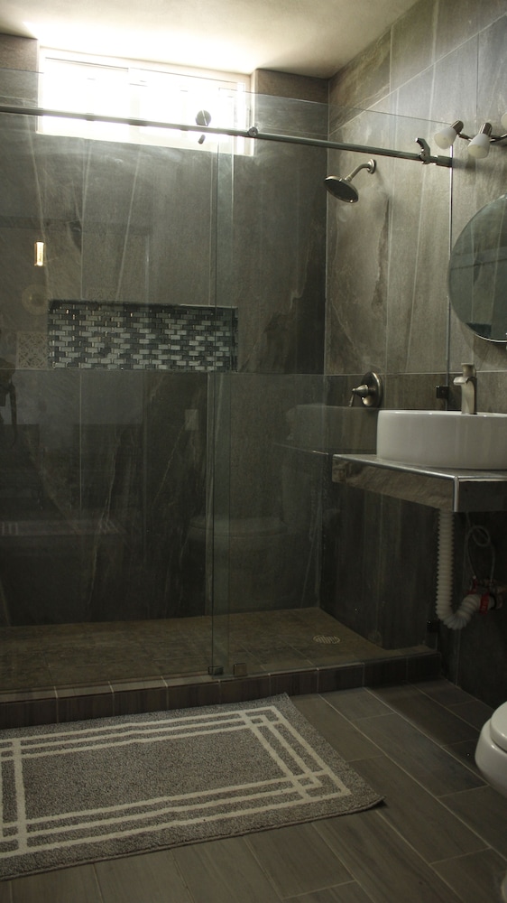 House photo 2