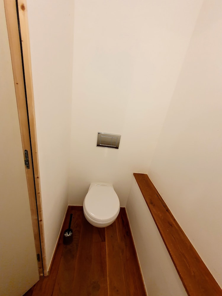 Classic Double Room, 1 Queen Bed, Private Bathroom, Garden View photo 3