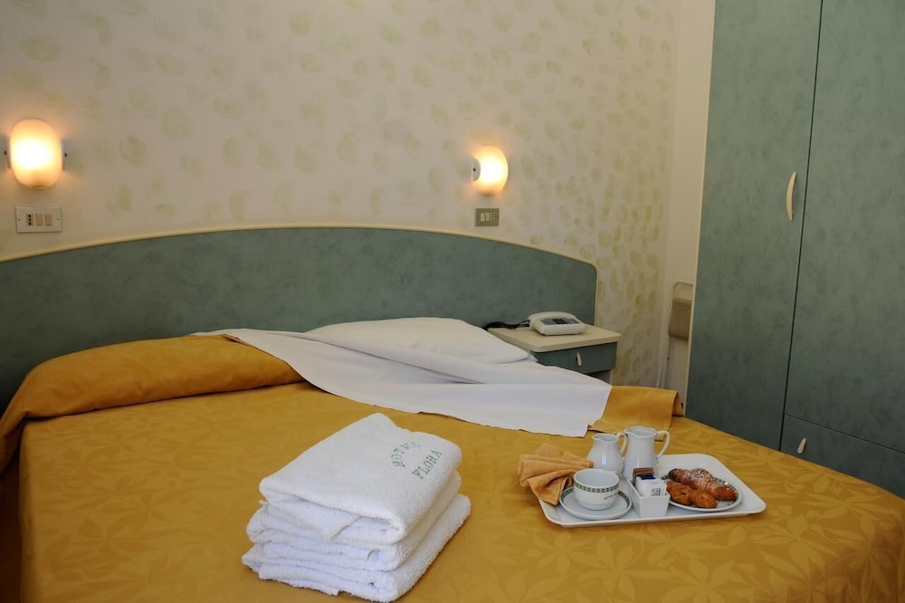 Quadruple Room - Photo 9