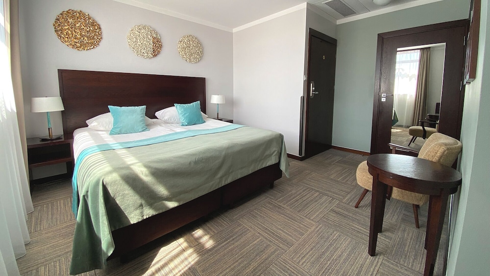 Classic Double Room (Disability Access) - Photo 1