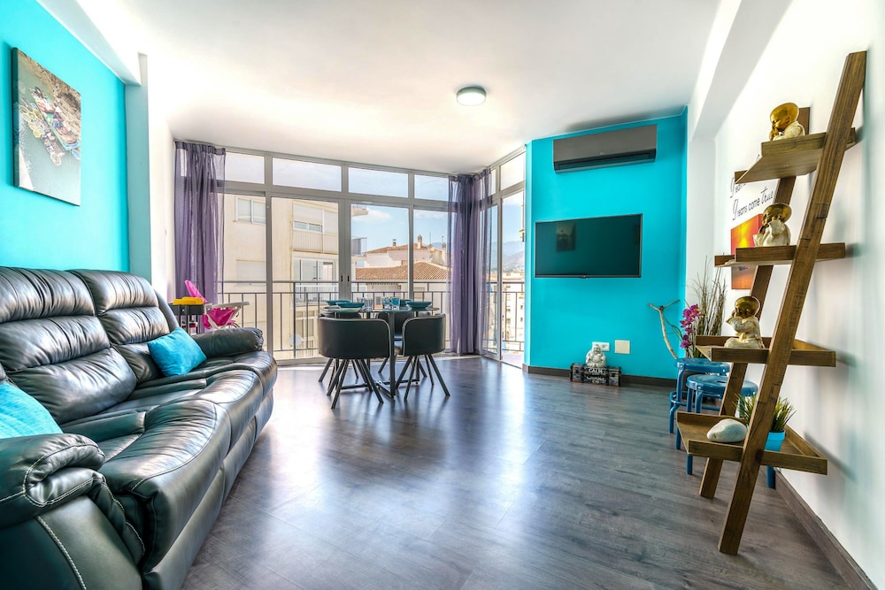 Family Apartment, Multiple Bedrooms (Nerja City Center Apartment)