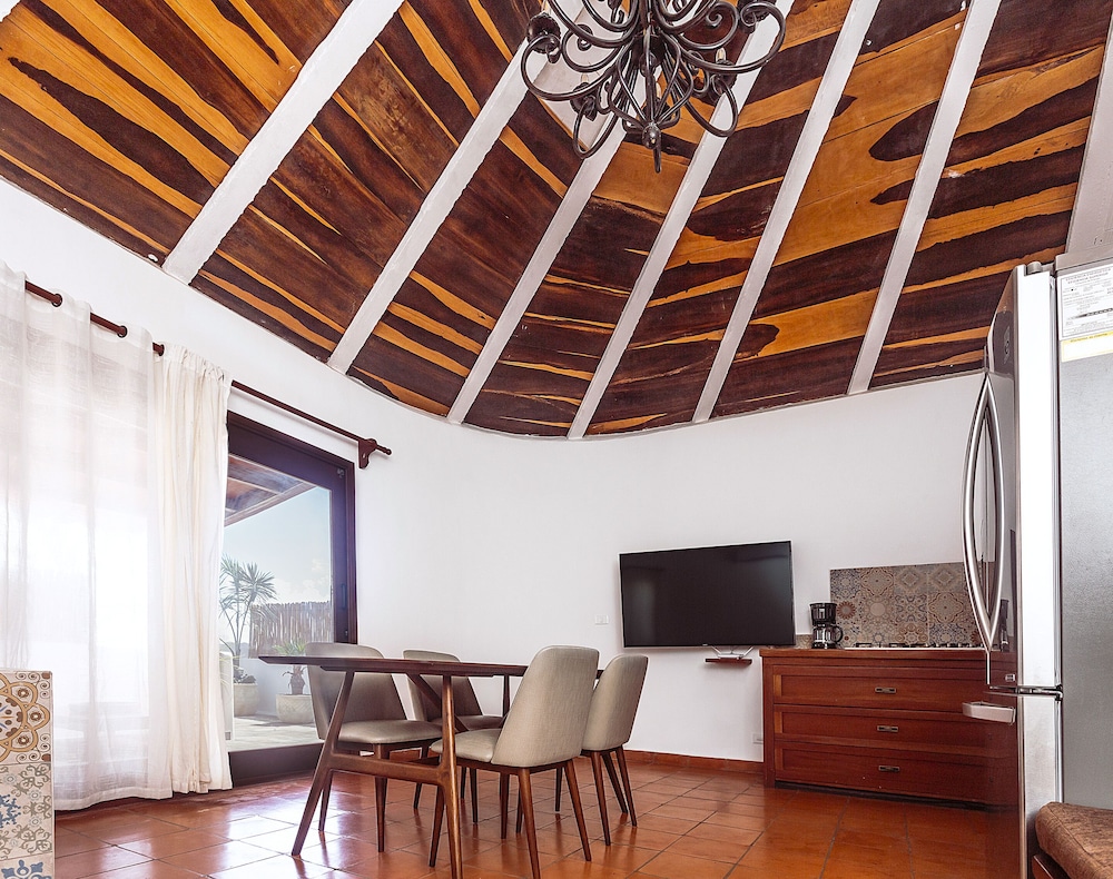 Apartment, 1 Bedroom (Attic)