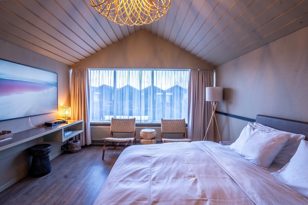 Superior Double or Twin Room with Hot Tub Access - Photo 3