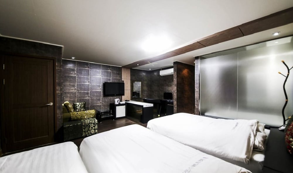Deluxe Triple Room photo 1