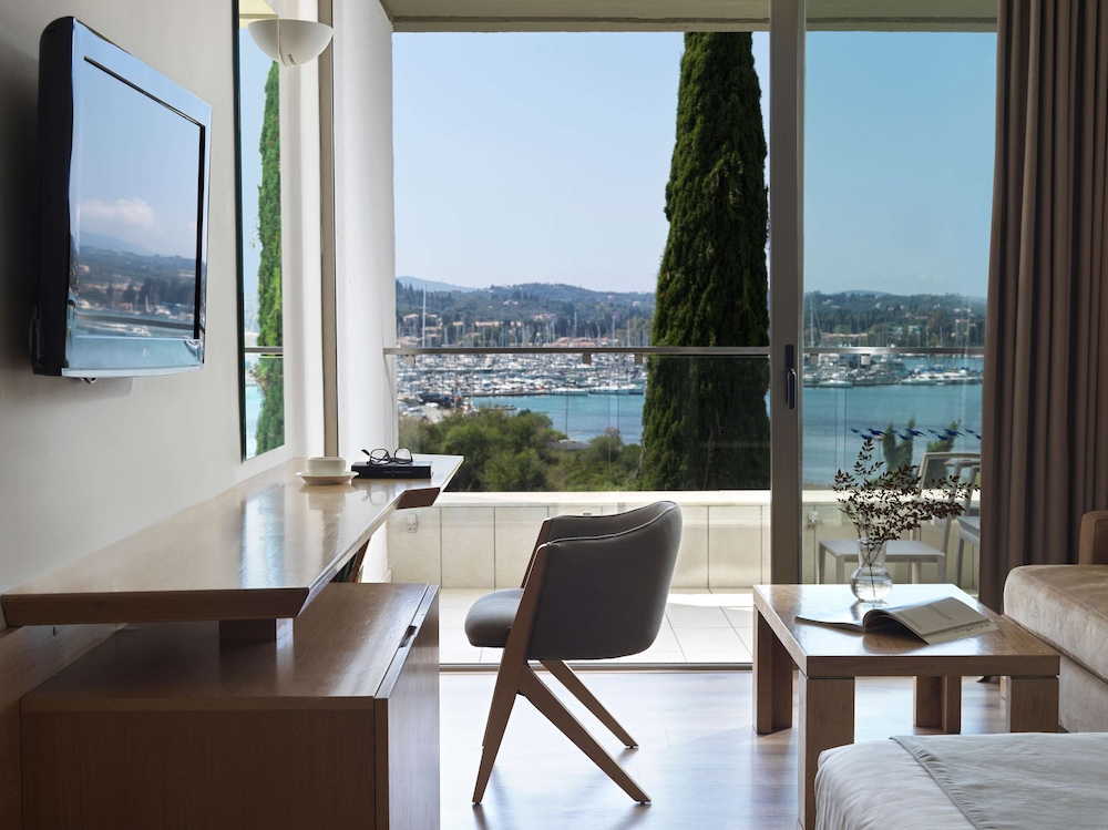 Standard Room, Bay View (Main Building) - Photo 11