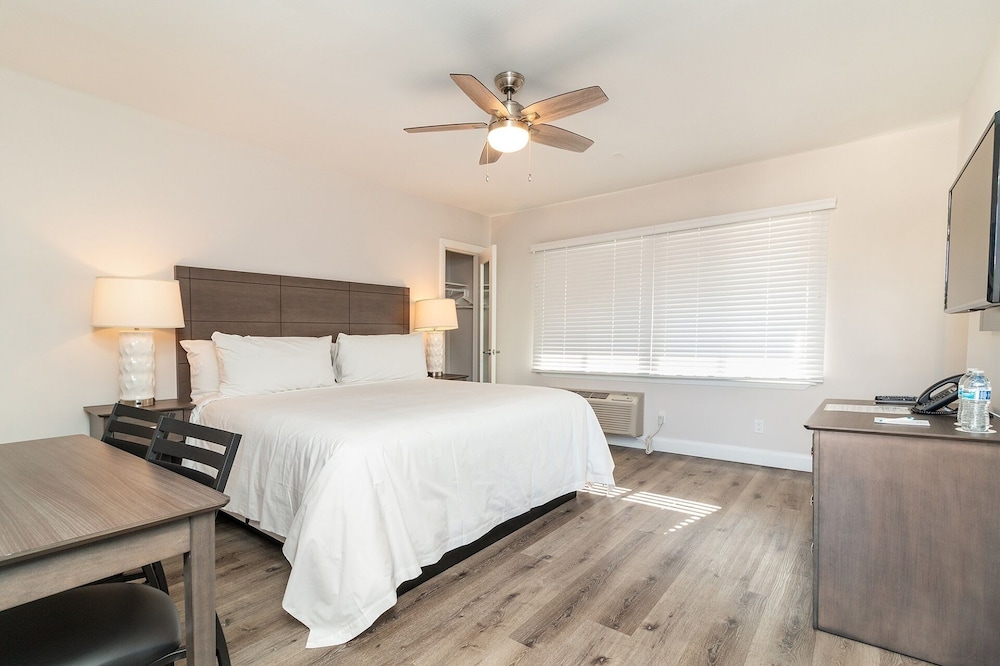 Premium Studio, 1 Bedroom