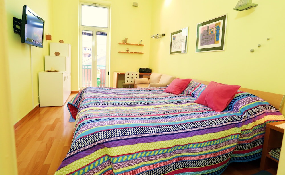 Apartment, 2 Bedrooms, Smoking, Balcony