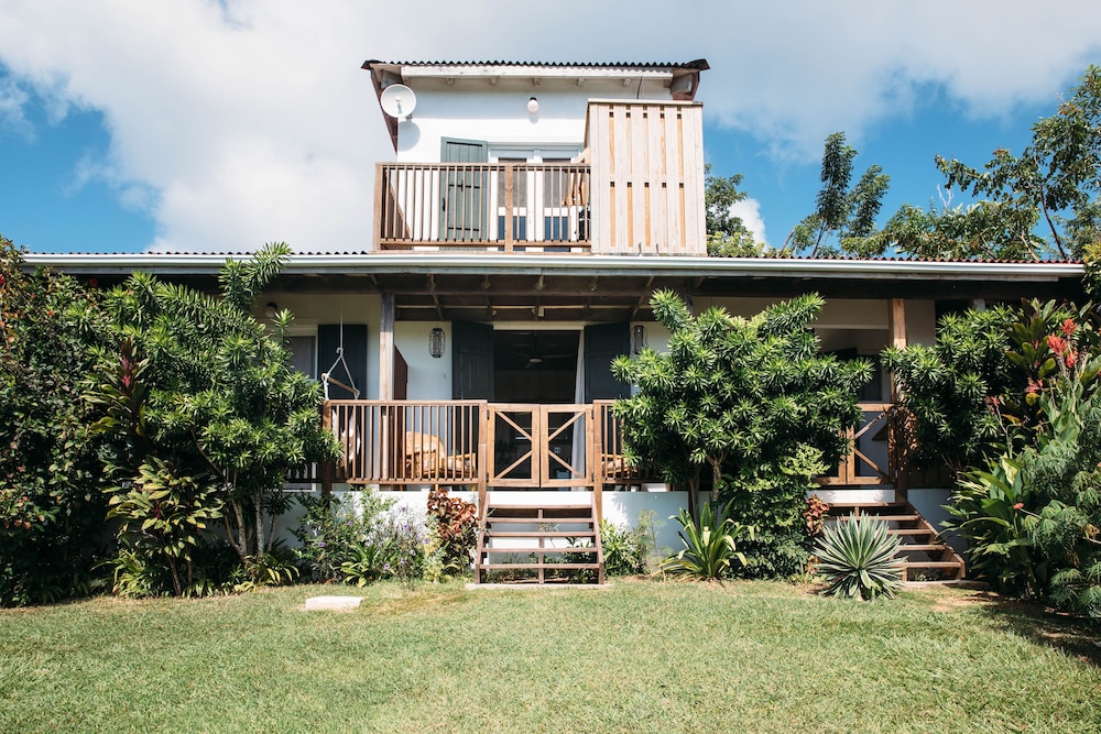 Grand House, Multiple Bedrooms, Kitchen, Partial Ocean View