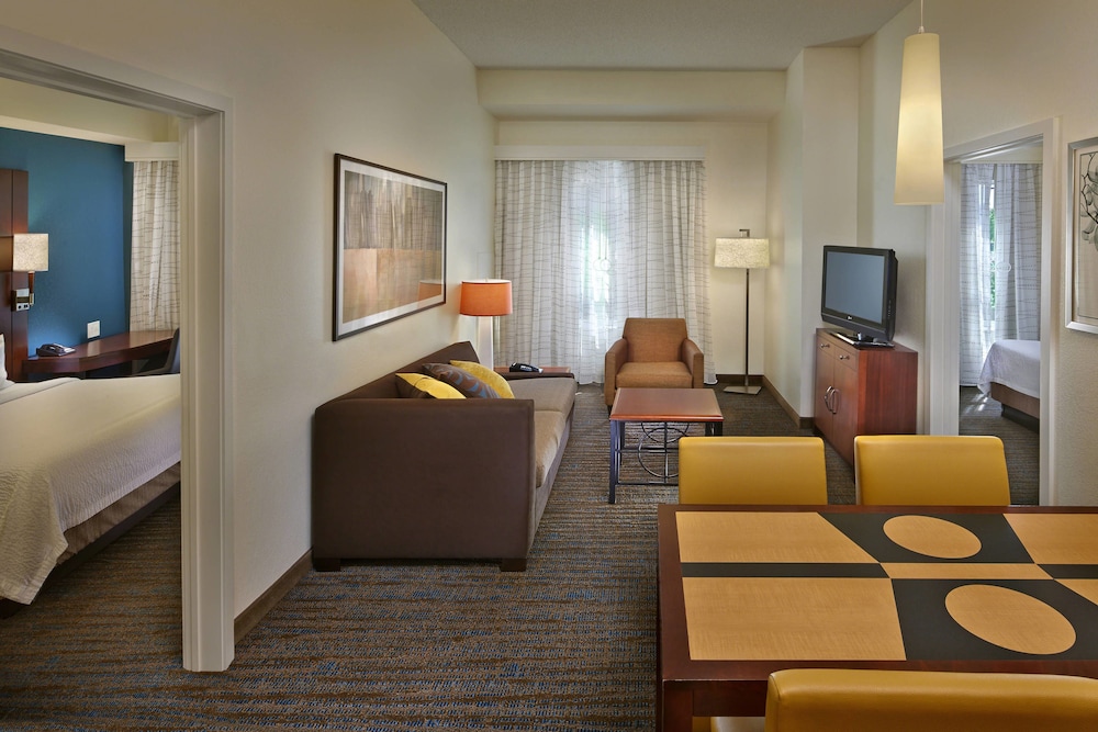 Suite, Multiple Beds - Photo 5