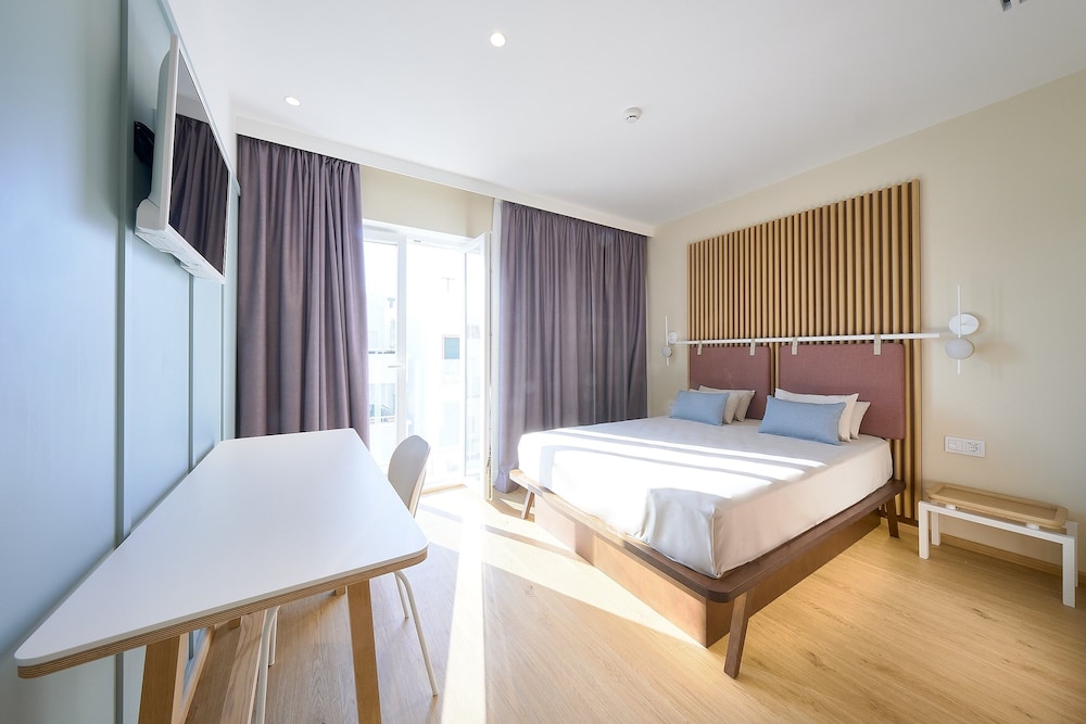 Standard Double Room - Photo 5