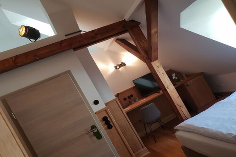 Comfort Single Room (Mansard)