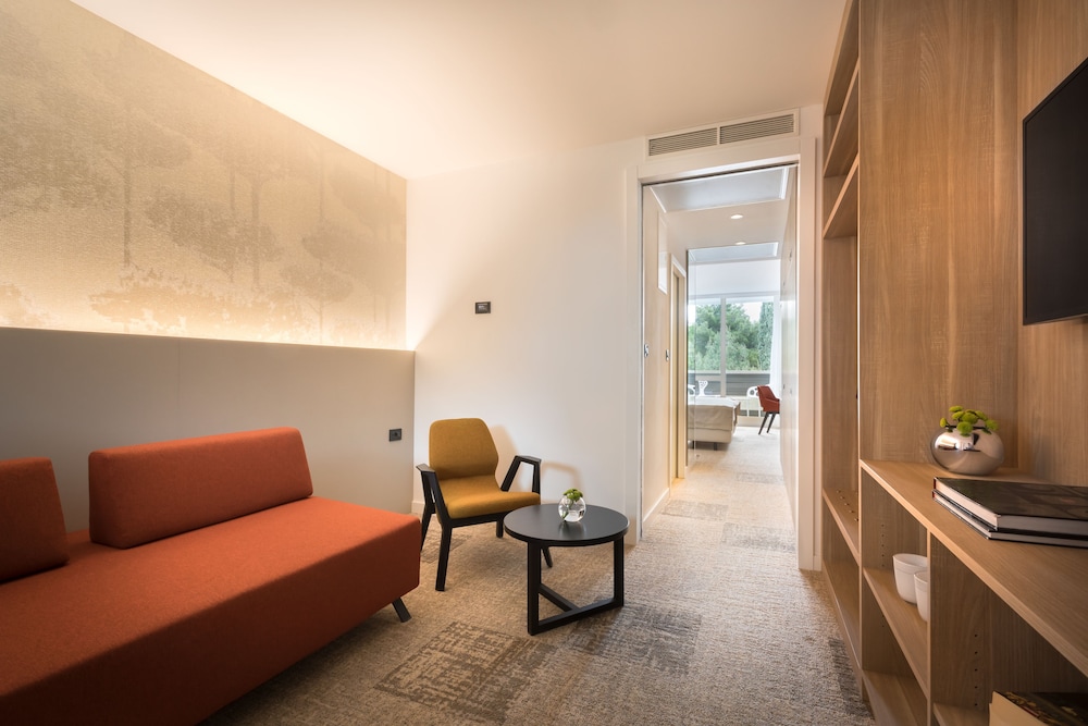 Junior Suite, Balcony - Photo 3