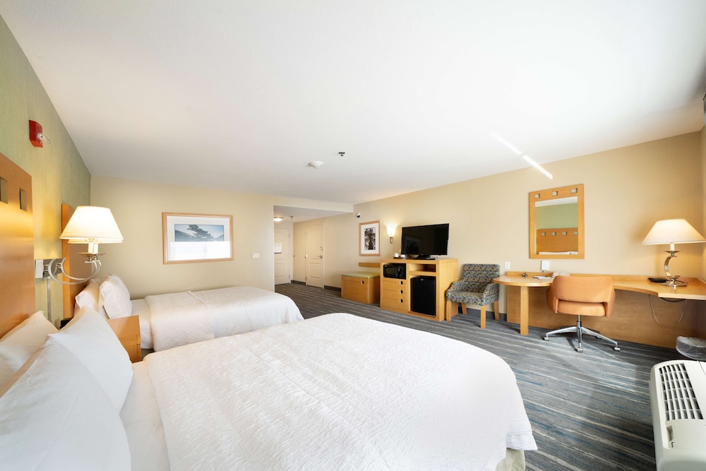Room, 2 Queen Beds, Accessible, Non Smoking - Photo 2