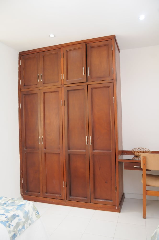Family Room - Photo 4