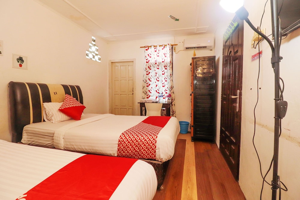Deluxe Twin Room photo 3
