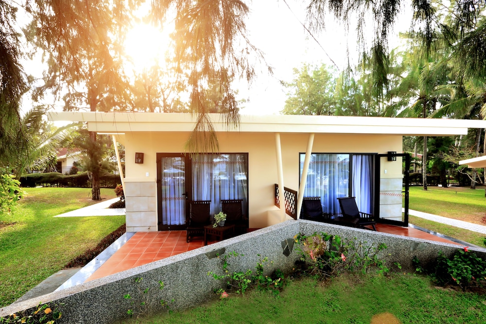 Bungalow Double Room with Terrace - Ocean View - Photo 3