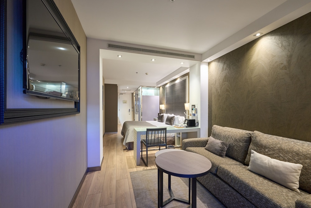 Junior Suite, Terrace (Single Use) photo 3