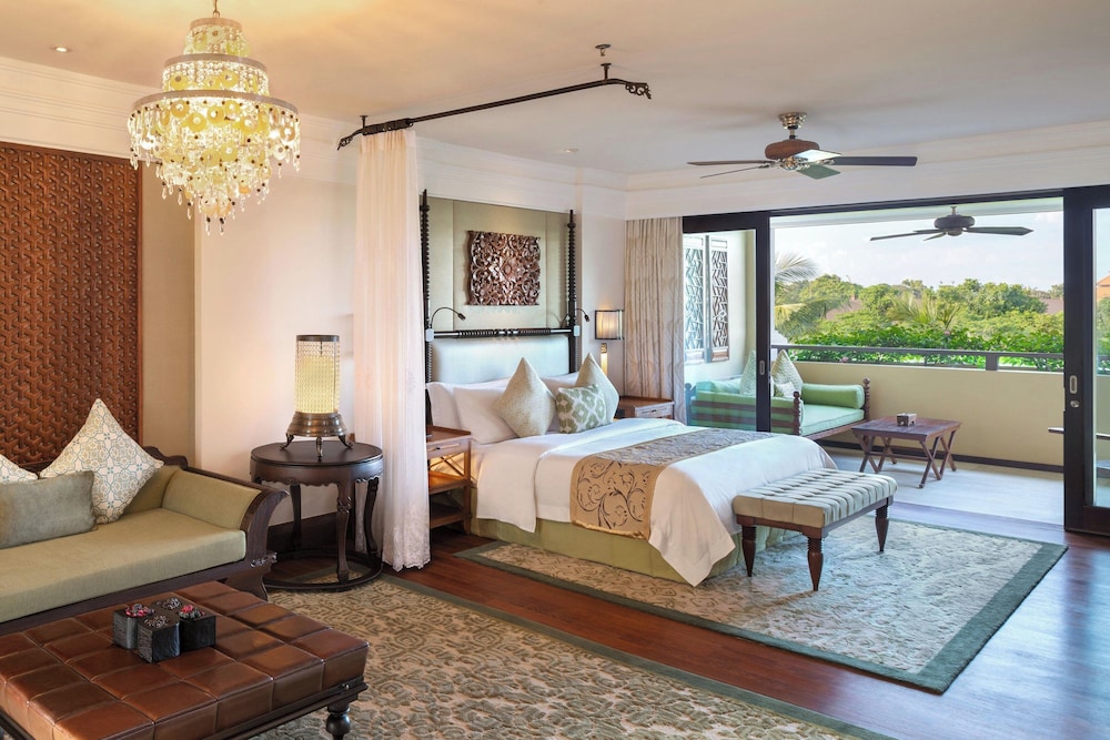 St Regis, Suite, 1 Bedroom, Garden View - Photo 4