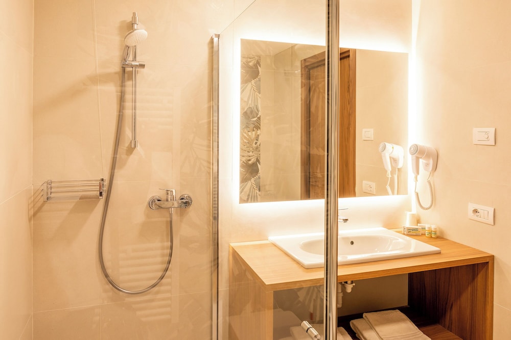 Superior Double Room - Photo 4