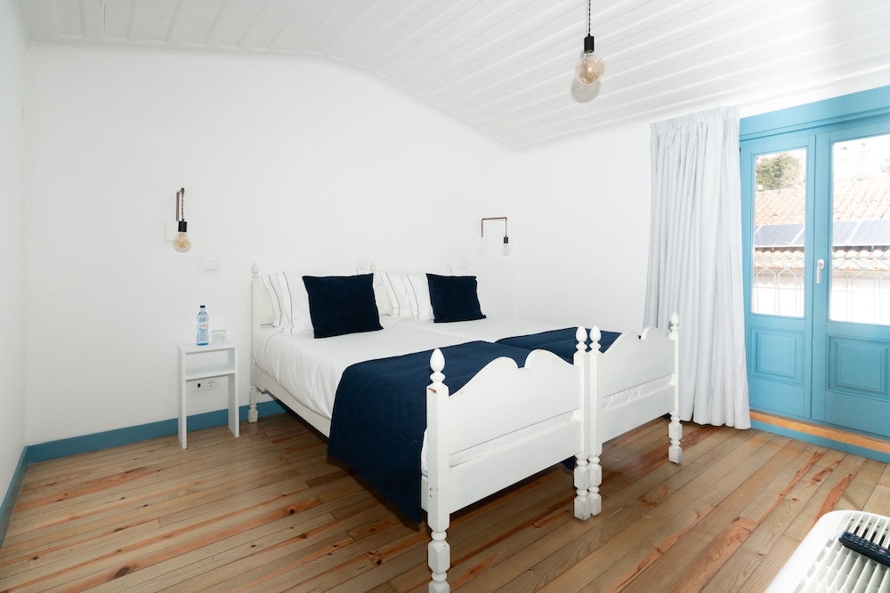 Basic Twin Room, City View