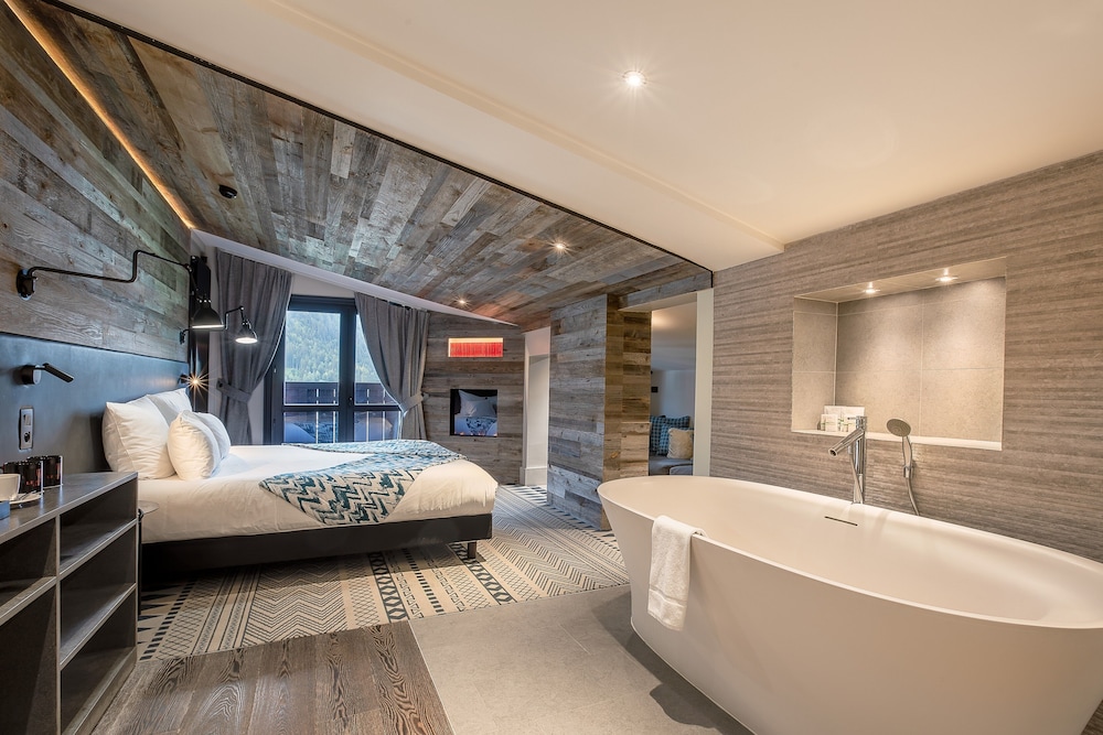 Romantic Suite, Mountain View (Refuge) - Photo 1