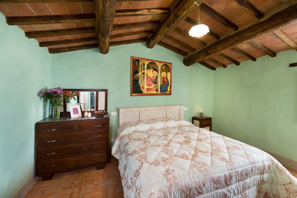 House, 5 Bedrooms