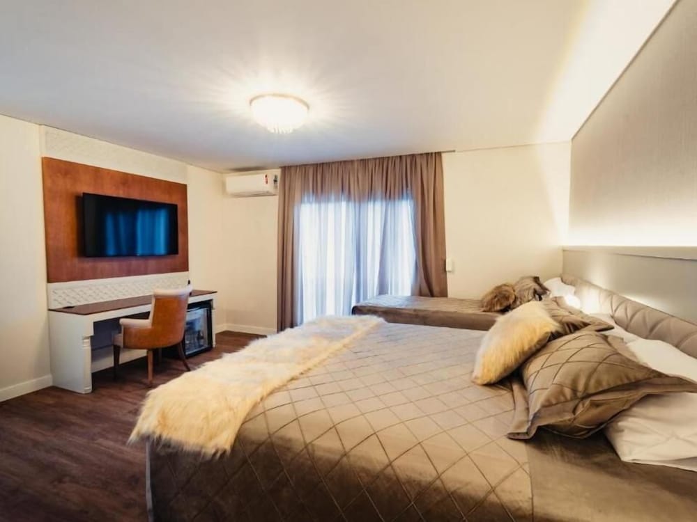 Master Suite with Whirlpool