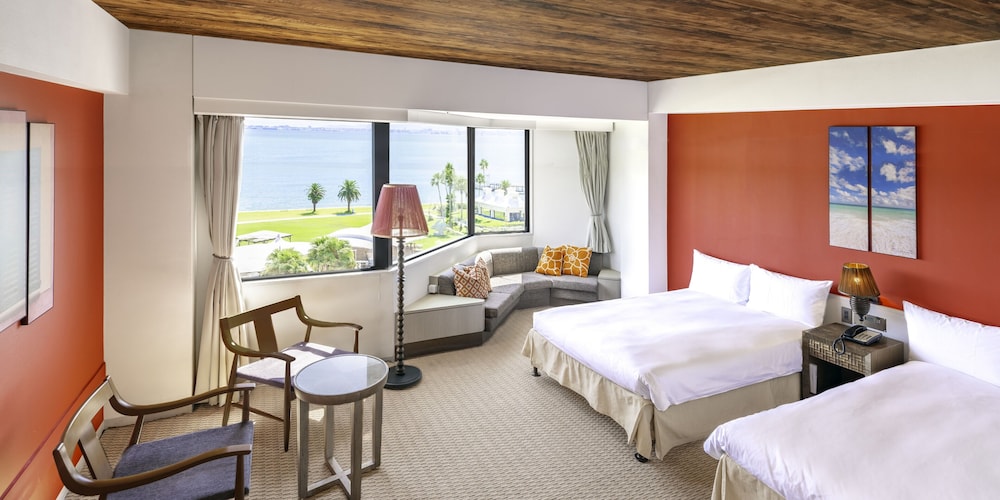 Superior Twin Room, Non Smoking (Upper Floor) - Photo 9