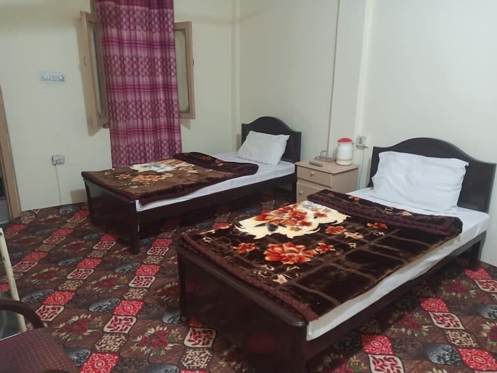 Standard Double Room - Photo 3